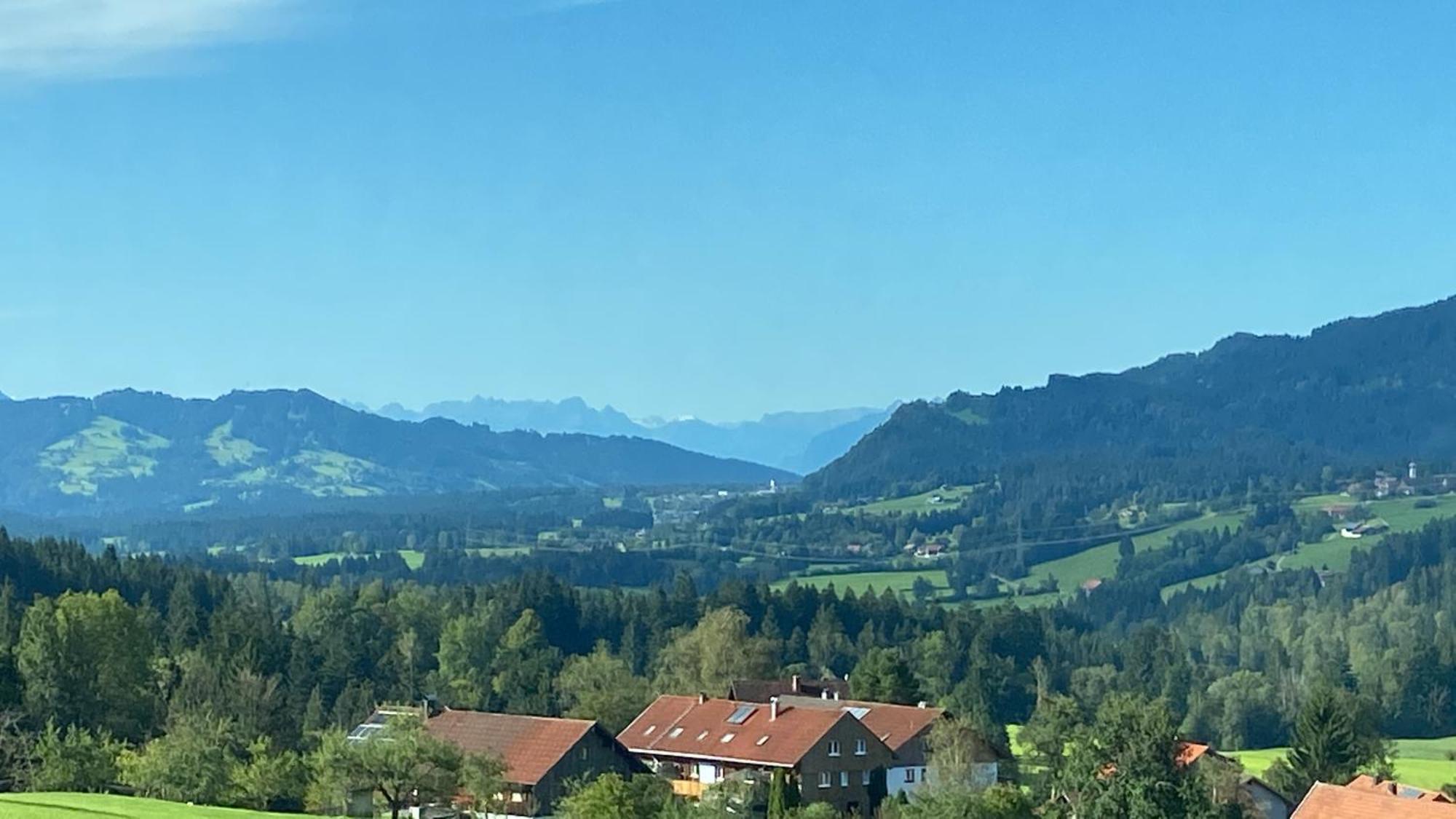 Allgaeu Cottage - Traumhafter Blick In Die Schweizer Berge Weiler-Simmerberg Buitenkant foto